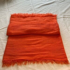 Steve Madden Light and wide infinity scarf